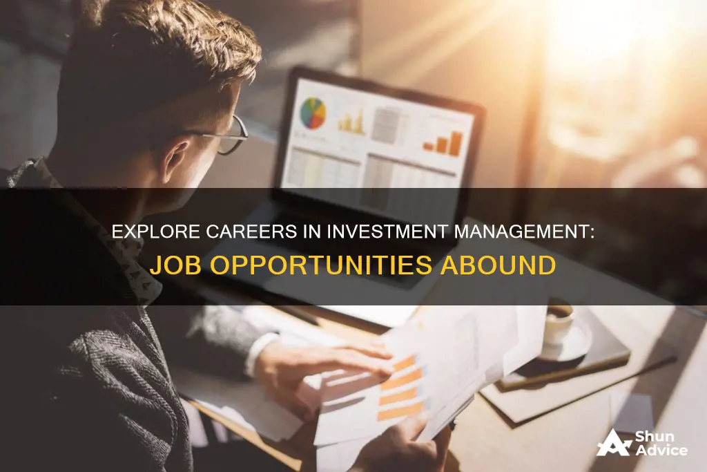 how many jobs are available in investment managers